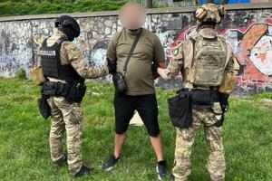 Фігуранта інциденту зі "швидкою" повідомили про підозру