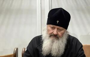 Священник недоволен, что "все время сидит на подзарядке"