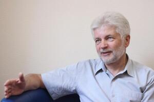 Олександр Сергієнко: Зазвичай будь-яка влада використовує для піару новини приємні, але, виявляється, можна прославляти себе і на поганих новинах