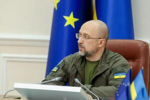 Шмыгаль отметил, что ресурсы нужны людям для завершения работ до наступления холодов