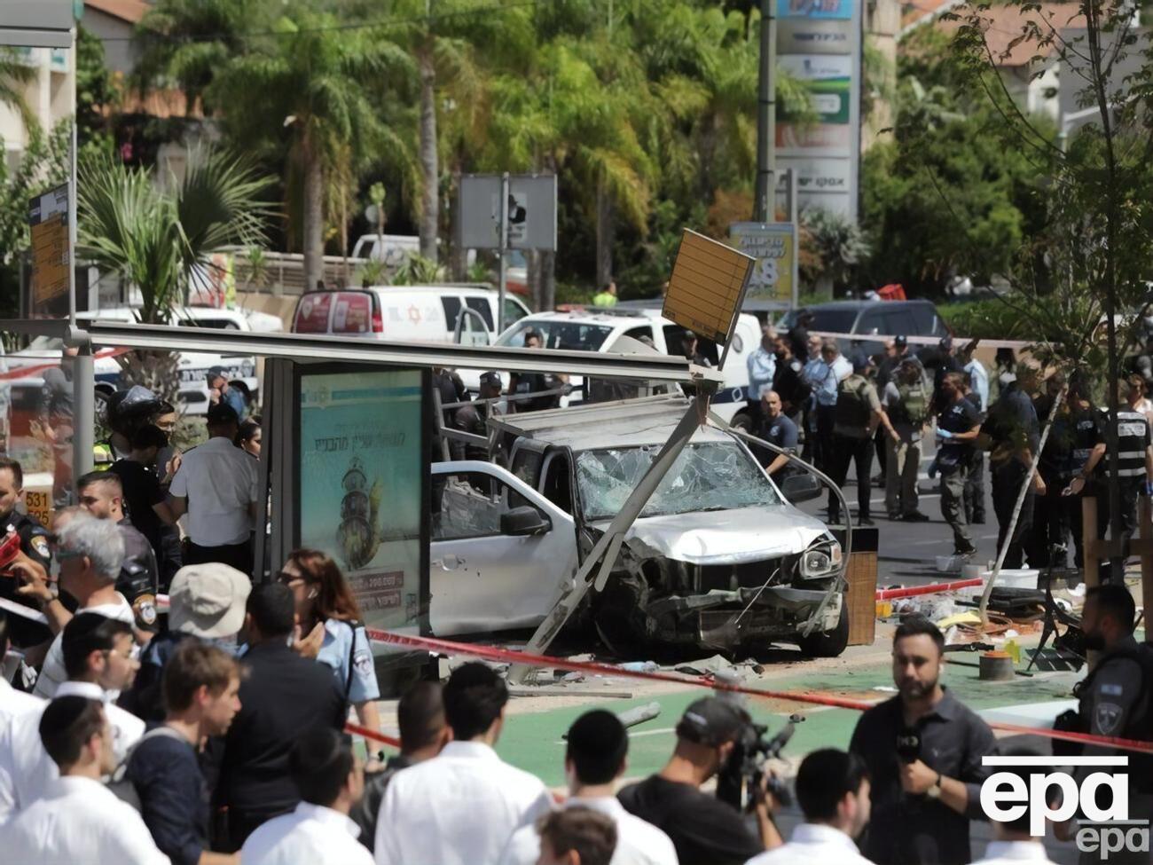 В результате инцидента ранены семь человек