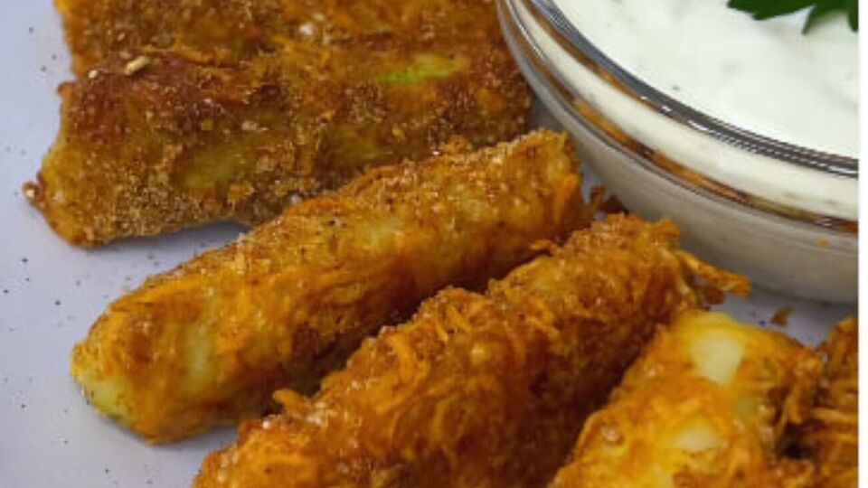 Для нагетсов кабачки необходимо нарезать продольными дольками