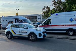 Территория суда оцеплена