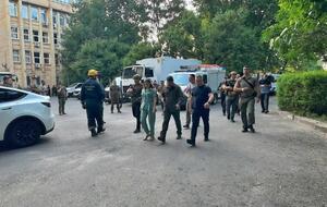 Пока неизвестно, взрывчатку в суд пронес Гуменюк или она была в здании, сказал Клименко