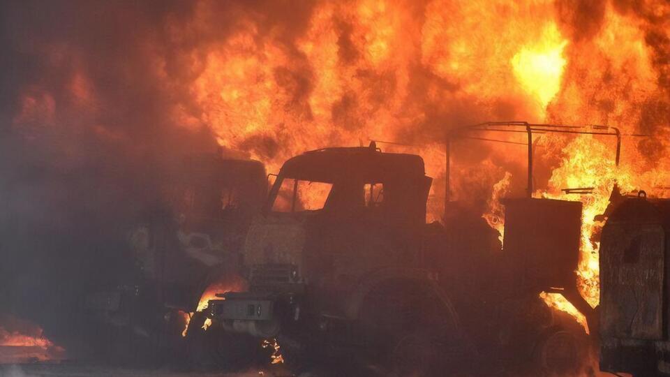 У Макіївці вибухи та пожежі другий вечір поспіль
