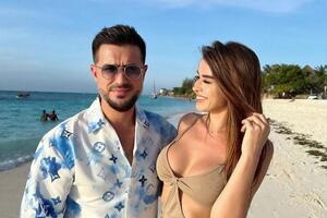 Налчаджиоглу й Реус одружилися 3 червня