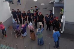 Правоохоронці опечатали три будівлі Києво-Печерської лаври