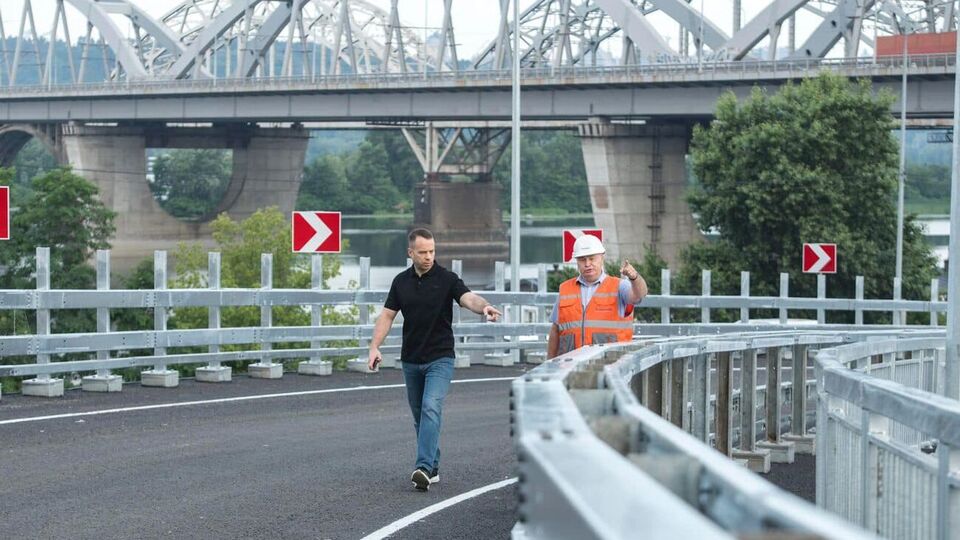 Максим Шкіль: Запрошую водіїв скористатися новими з'їздами Дарницького мосту й оцінити якість робіт "Автостради"!