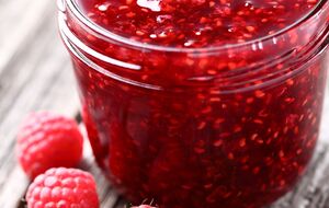 На 1 кг малины необходимо 0,5 кг ягод