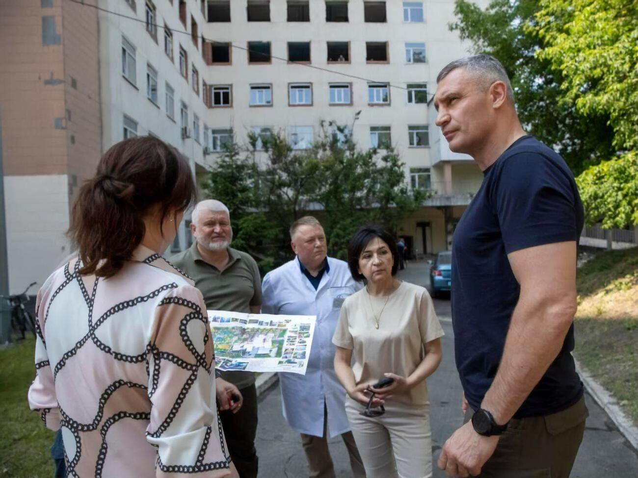 Виталий Кличко: На базе госпиталя ветеранов войны будет создан медицинский центр по реабилитации и паллиативной помощи на 350 коек
