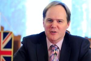 Харрис с 2003 года работал в Киеве заместителем посла