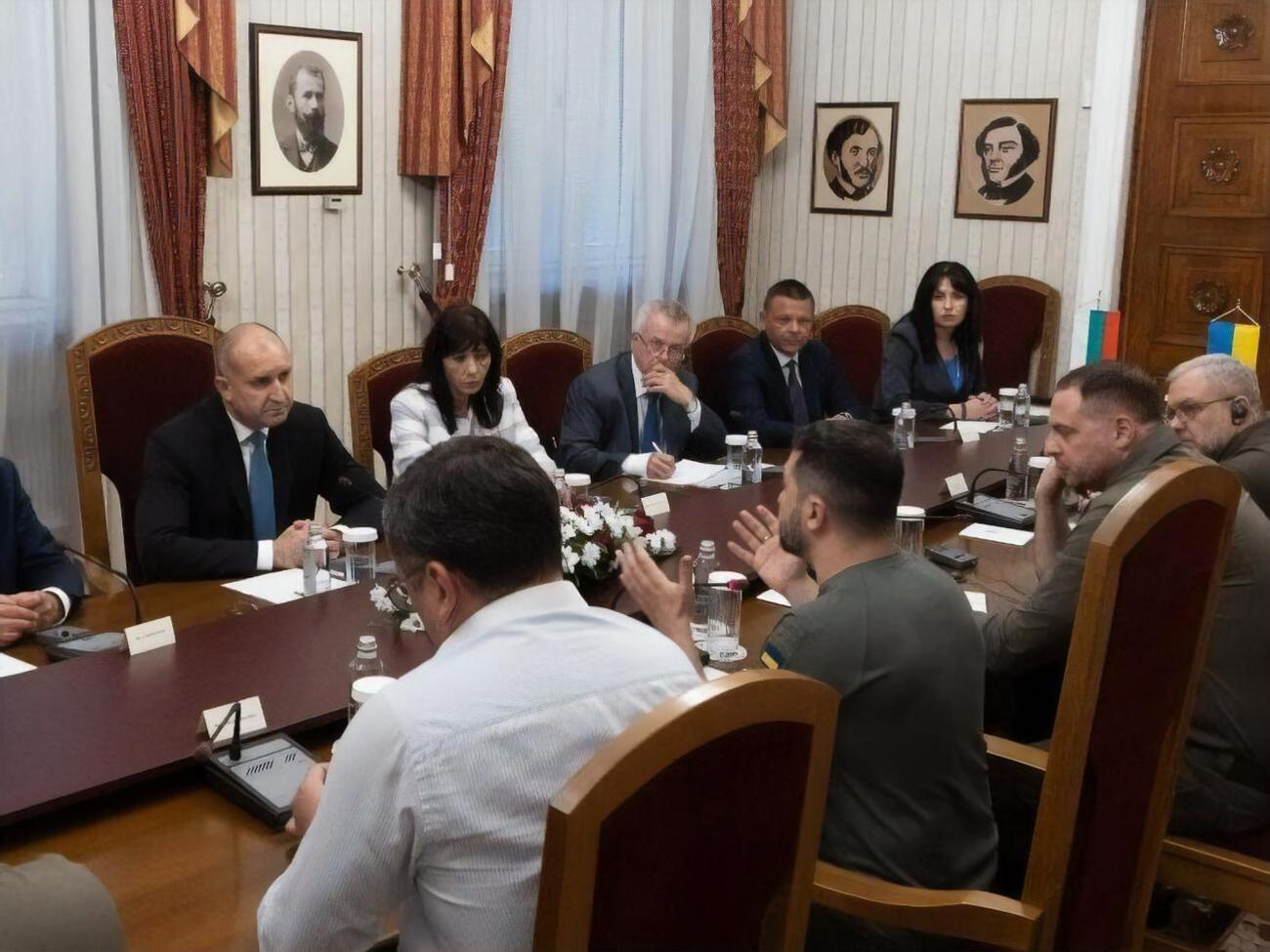 Зеленський провів зустріч із Радевим у Болгарії