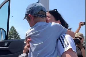 Дети не виделись с матерью полтора года