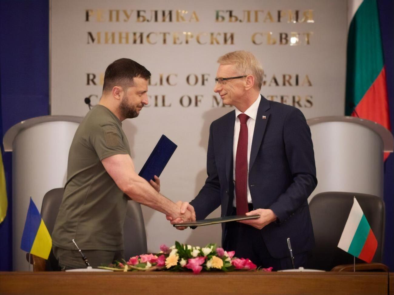 Підписана спільна декларація засвідчує підтримку Болгарією євроатлантичної інтеграції України, зазначив Зеленський на пресконференції з Денковим