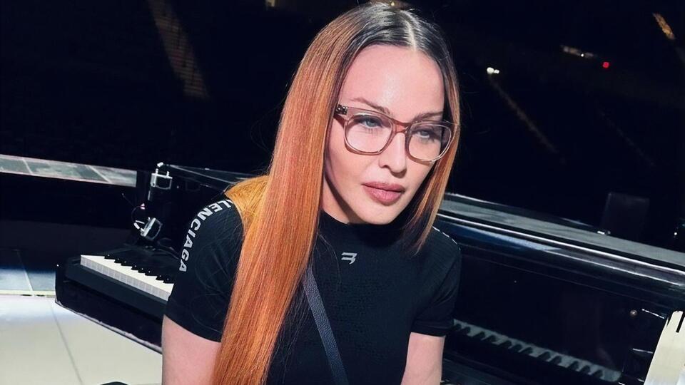 24 июня Мадонна была обнаружена дома в бессознательном состоянии и экстренно госпитализирована