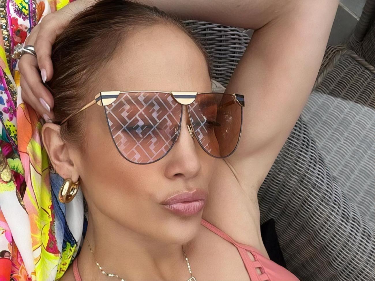 Лопес:&nbsp;Показываю фокус со средствами сияния без макияжа для Хэмптона