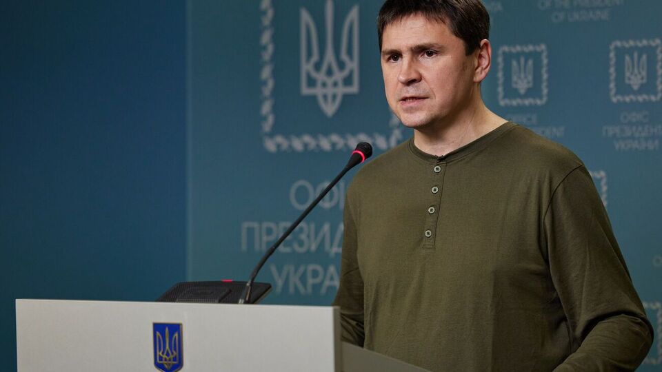Подоляк наголосив, що сенсу завдавати ударів по території РФ немає