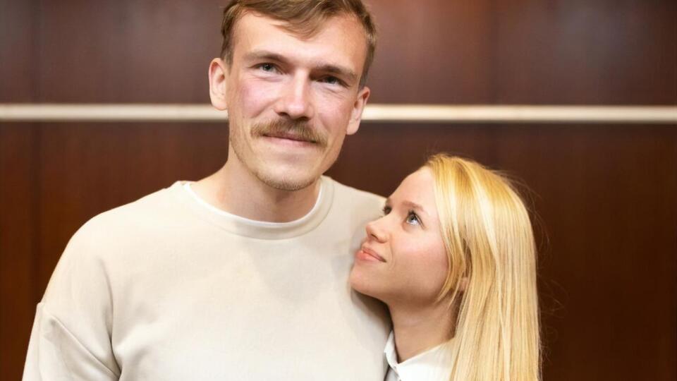 Катерина Прокопенко: Зідзвонилися з Денисом. Сказав працювати далі у США по плану, не поспішати повертатися заради зустрічі