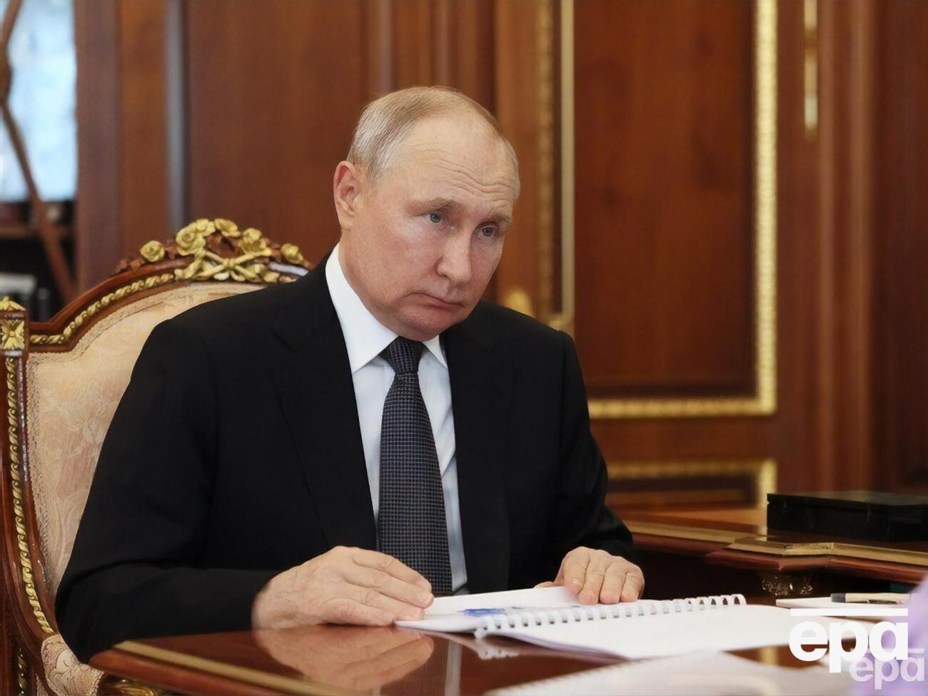 Арестович: Путин сбежал из Москвы со всем правительством