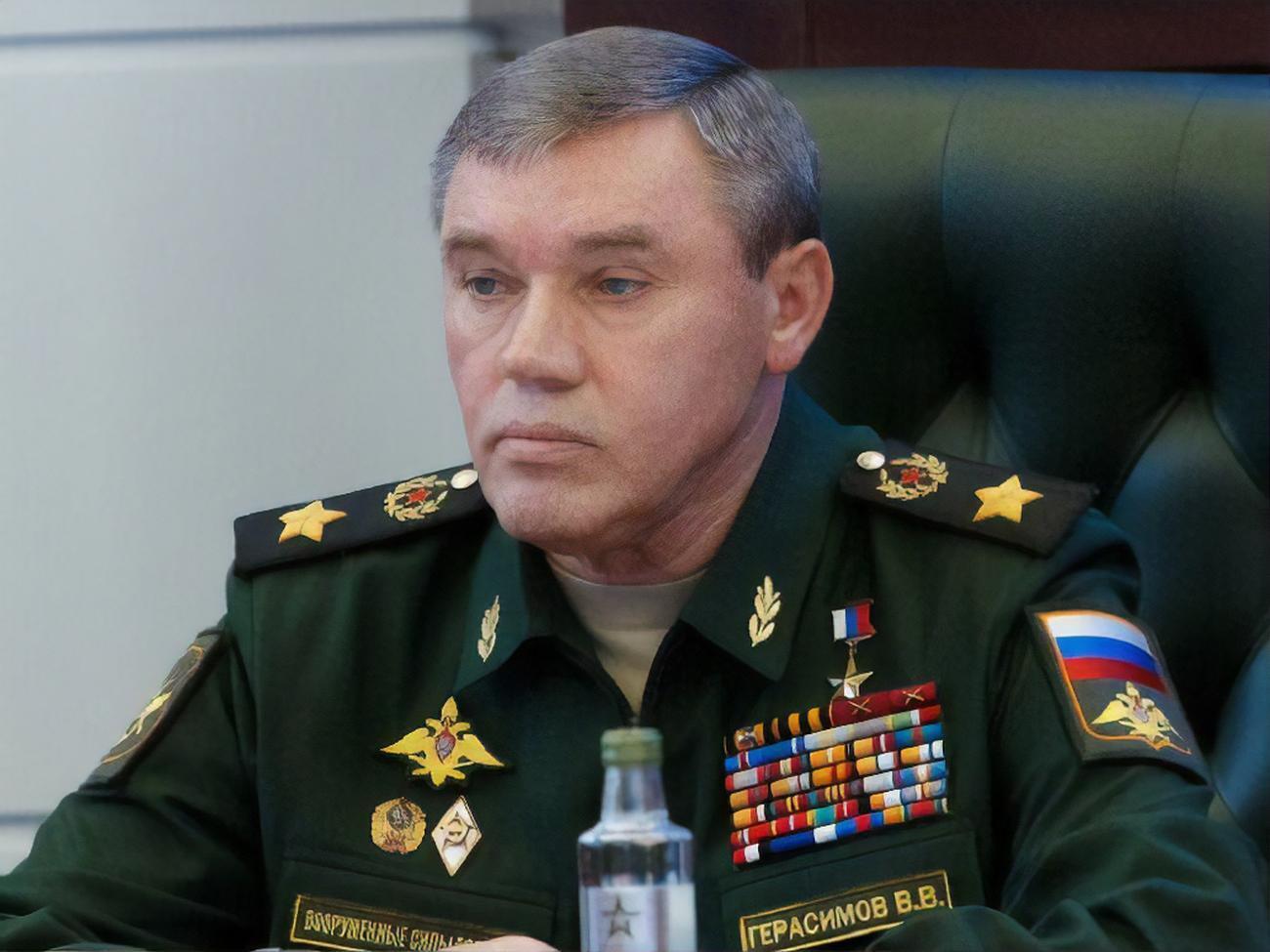 Герасимов, як стверджують у МО РФ, побував у "передовому пункті управління" окупаційних військ на запорізькому напрямку
