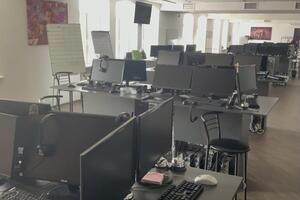 Тищенко заявил, что Семинский владеет зданием, в котором якобы размещалась "российская ботоферма"