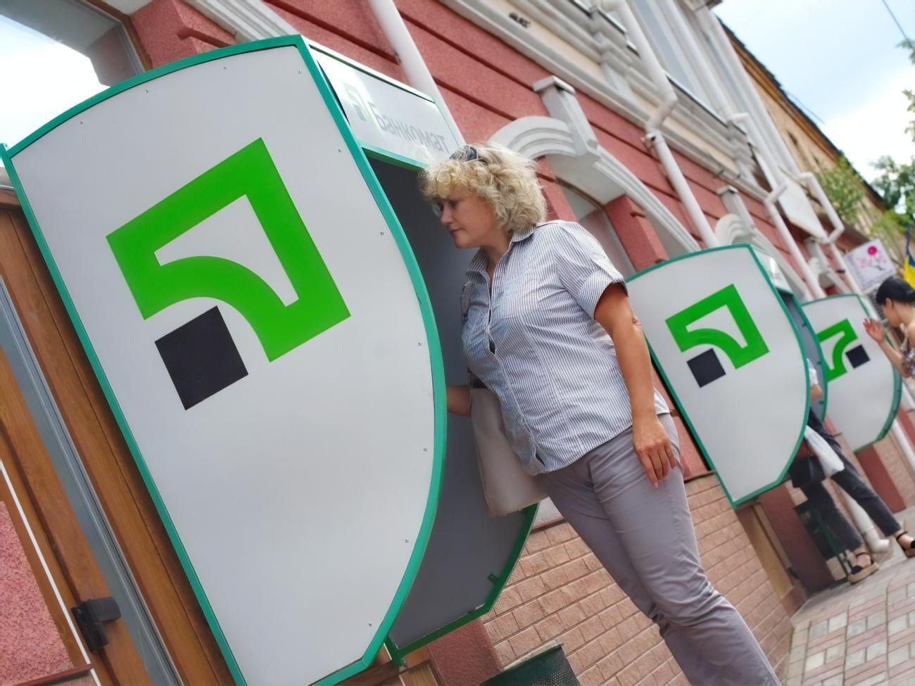 После продления клиентам будут доступны все основные операции, кроме оплаты в сети