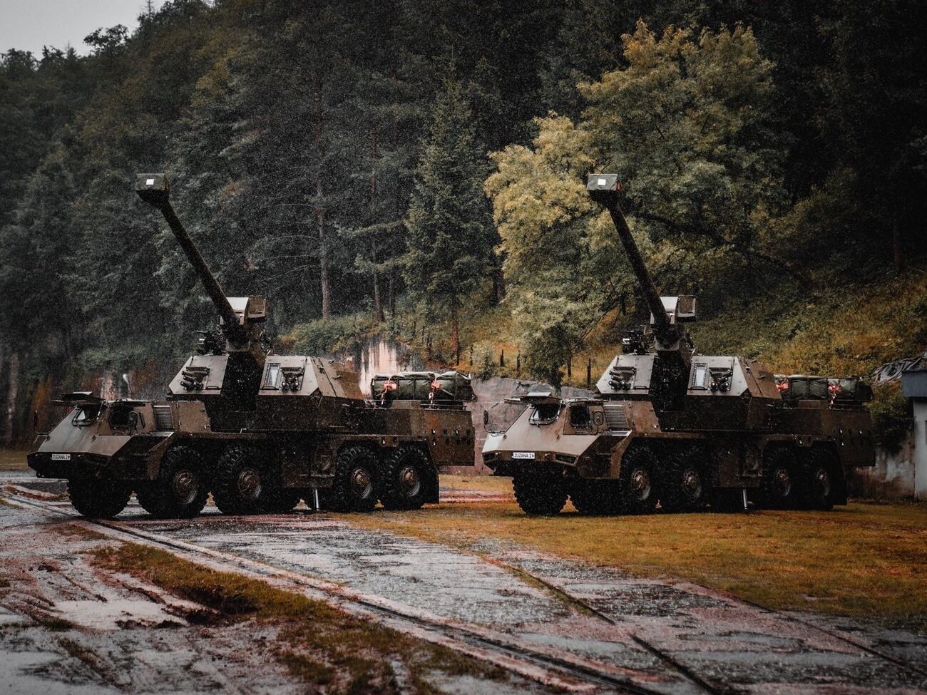 Україні передали дві САУ Zuzana 2, виготовлені завдяки спільному фінансуванню Німеччини, Данії та Норвегії