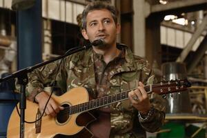 Серга: Россияне на позициях и гадят, и мусорят, и едят, и все из одной тары