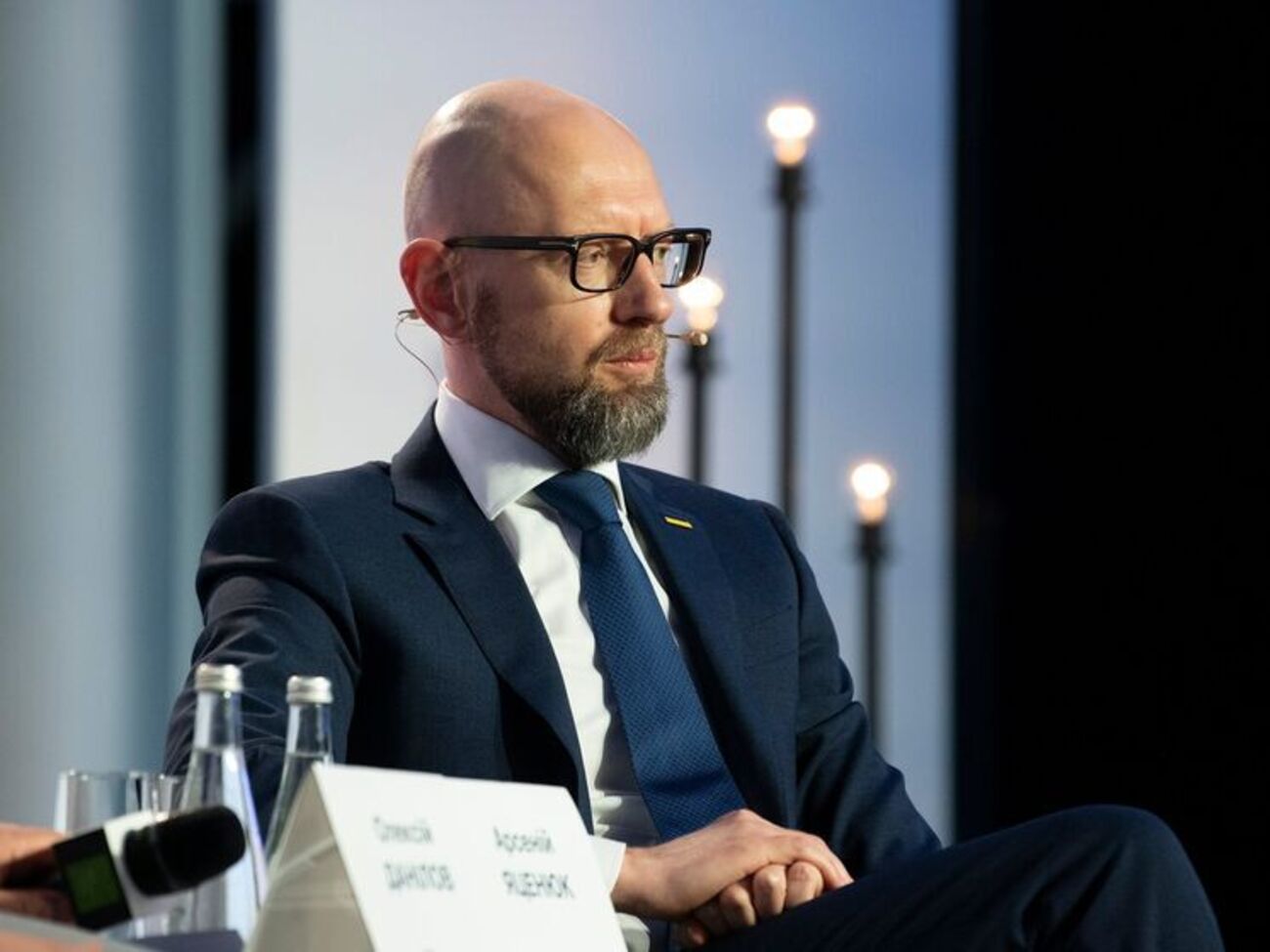 Яценюк:&nbsp;По моему мнению, невозможно одним контрнаступлением отвоевать все территории в границах 1991 года