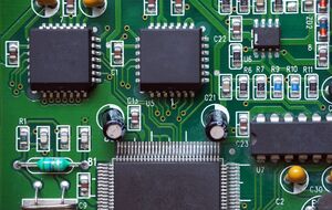 РФ імпортувала західних чипів на $502 млн