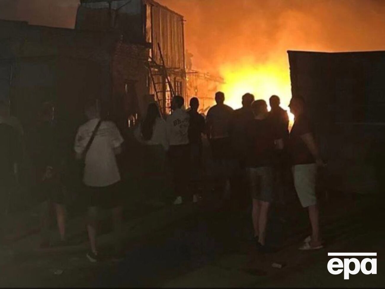 В городе Домодедово под Москвой возник сильный пожар