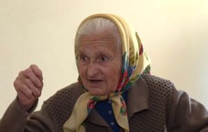 96-летняя женщина хочет навестить внучку за границей