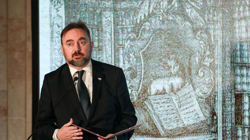 Проблемы между странами еще будут, и к ним нужно подходить спокойно, считает Шрот