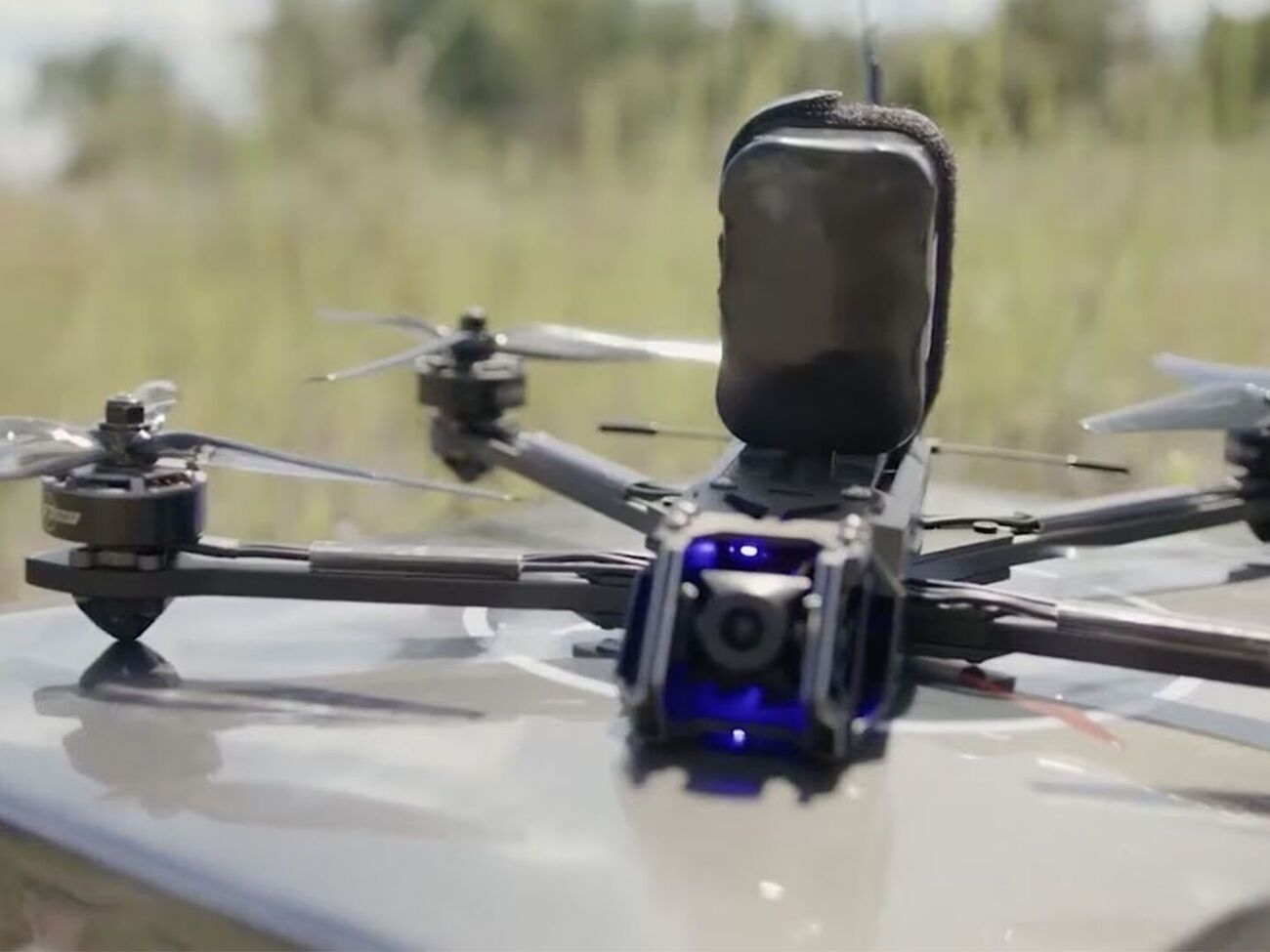 Волонтерский штаб "Украинская команда" закупил и передал 150 FPV-дронов для разных военных подразделений