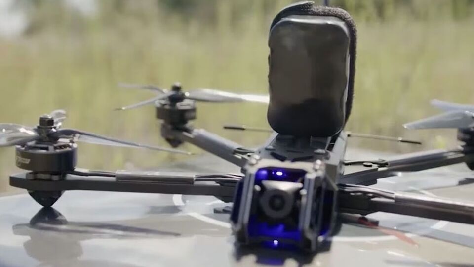 Волонтерский штаб "Украинская команда" закупил и передал 150 FPV-дронов для разных военных подразделений