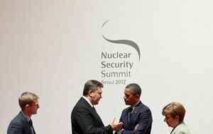 Янукович встретился с Обамой в 2012 году