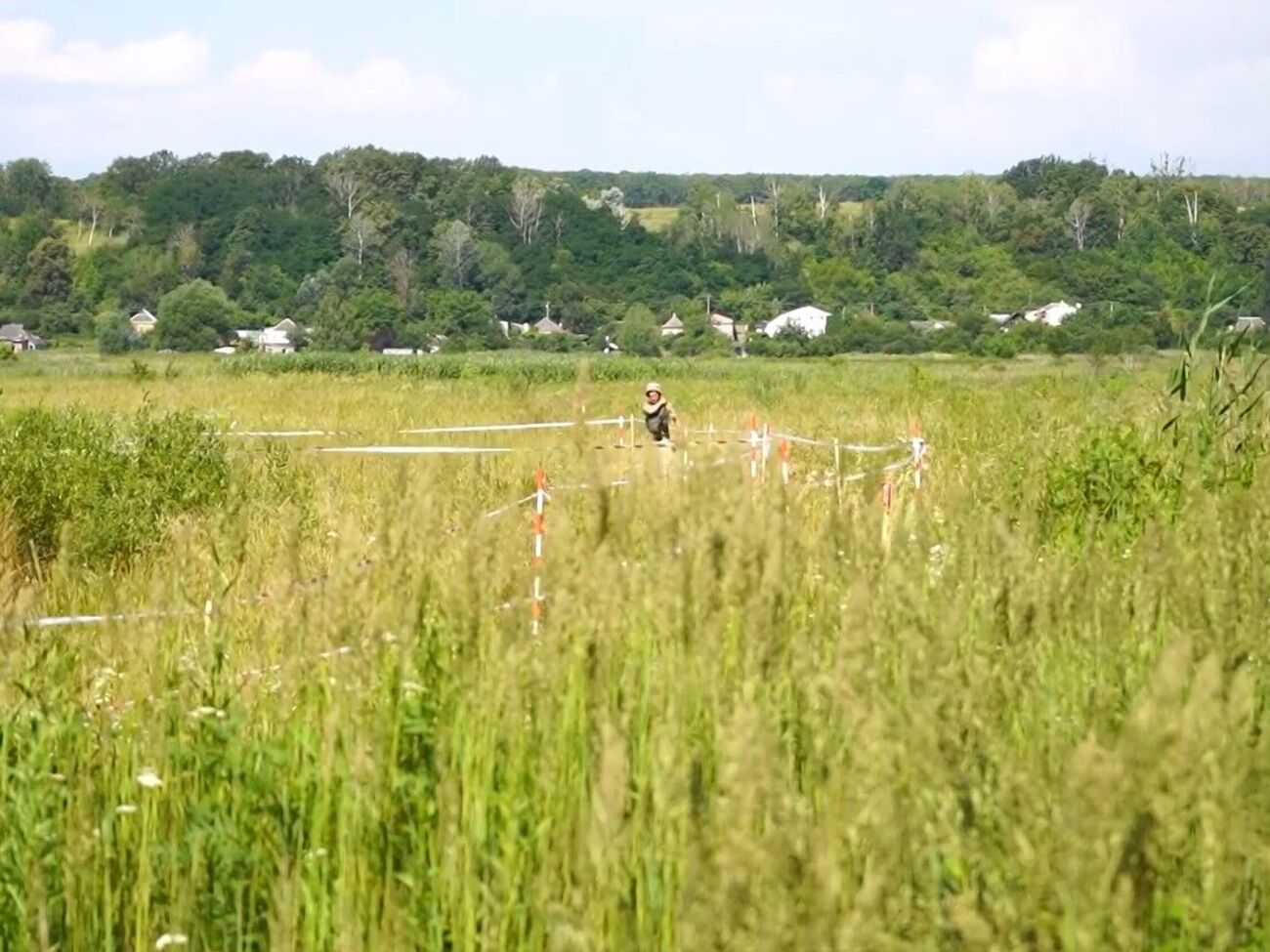Від початку бойових дій піротехніки виявили та знешкодили 75 027 вибухонебезпечних предметів у Харківській області, зазначили у ДСНС