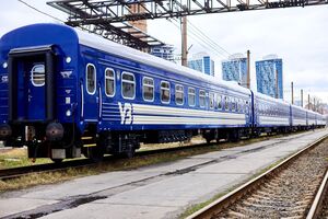 Середній вік пасажирських вагонів в Україні становить приблизно 30 років