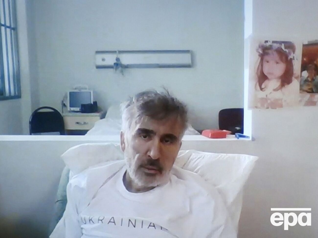 Колишньому президенту проводять симптоматичне лікування, повідомили медики