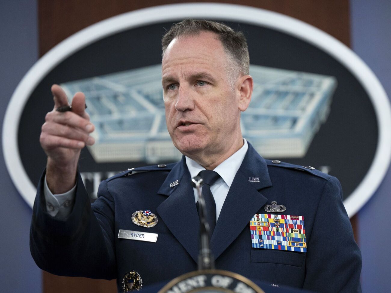 США нарастили производство артснарядов 155-мм калибра, отметил Райдер