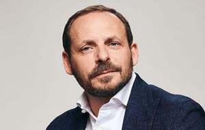 У червні 2022 року Волож потрапив під європейські санкції через російське вторгнення в Україну