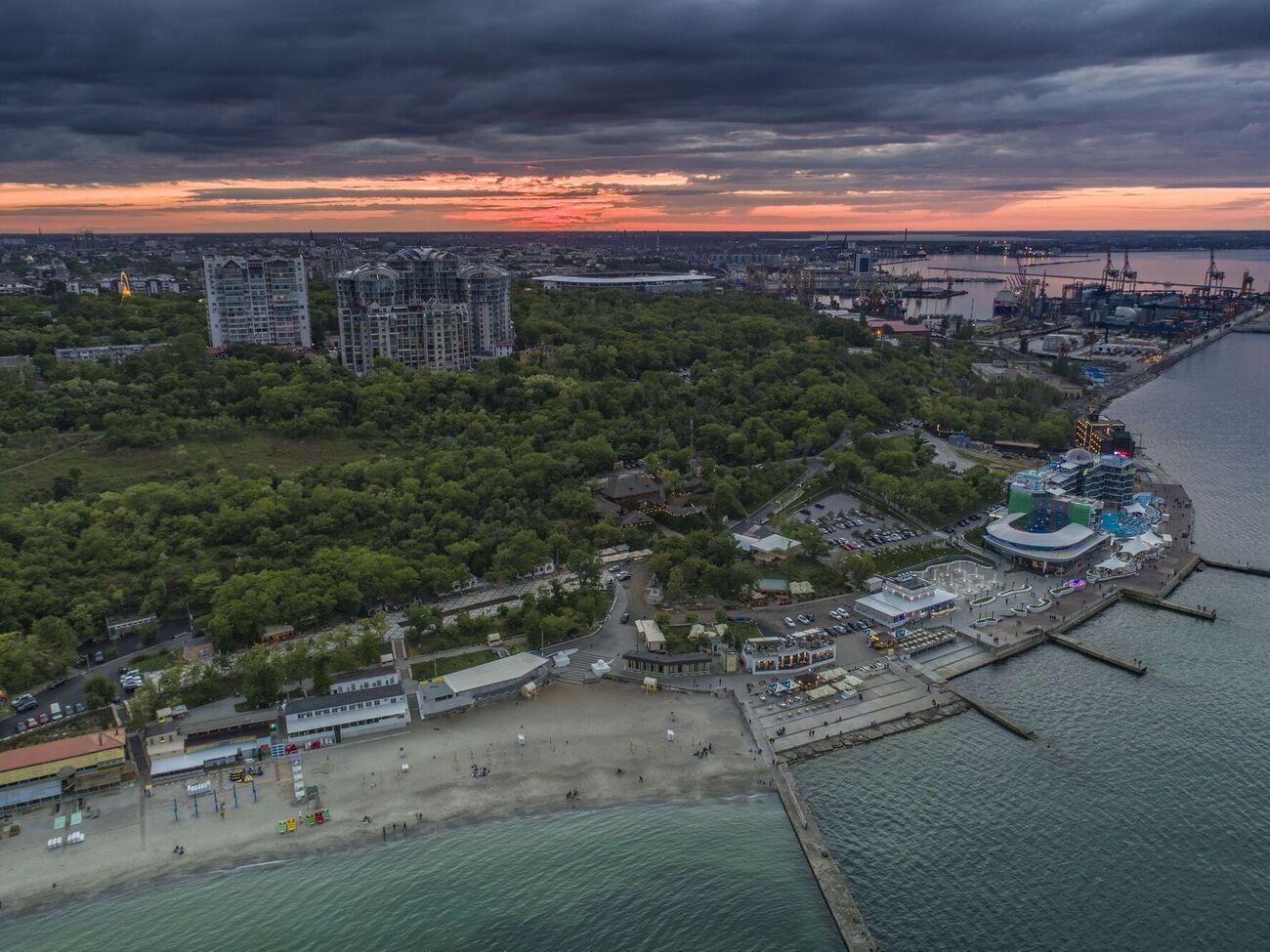 В Одесі відкрили кілька пляжів