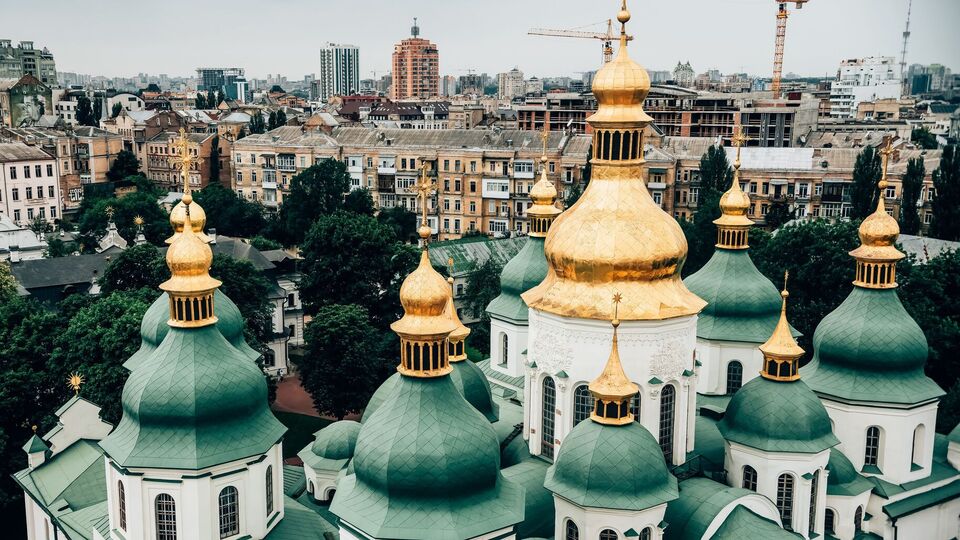 Приблизно 30 споруд іще залишаються не під контролем заповідника "Києво-Печерська лавра"