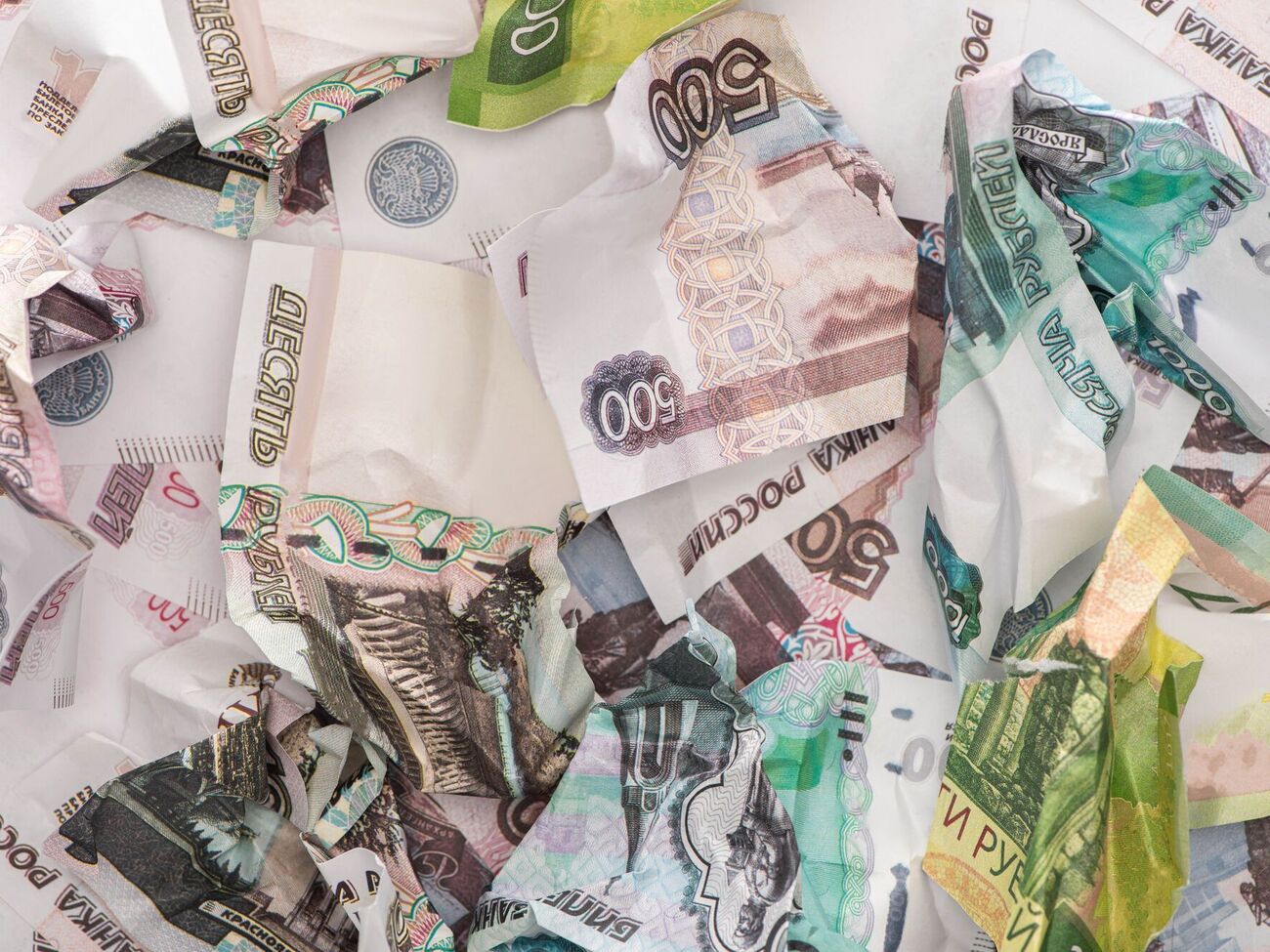 Курс рубля погіршився