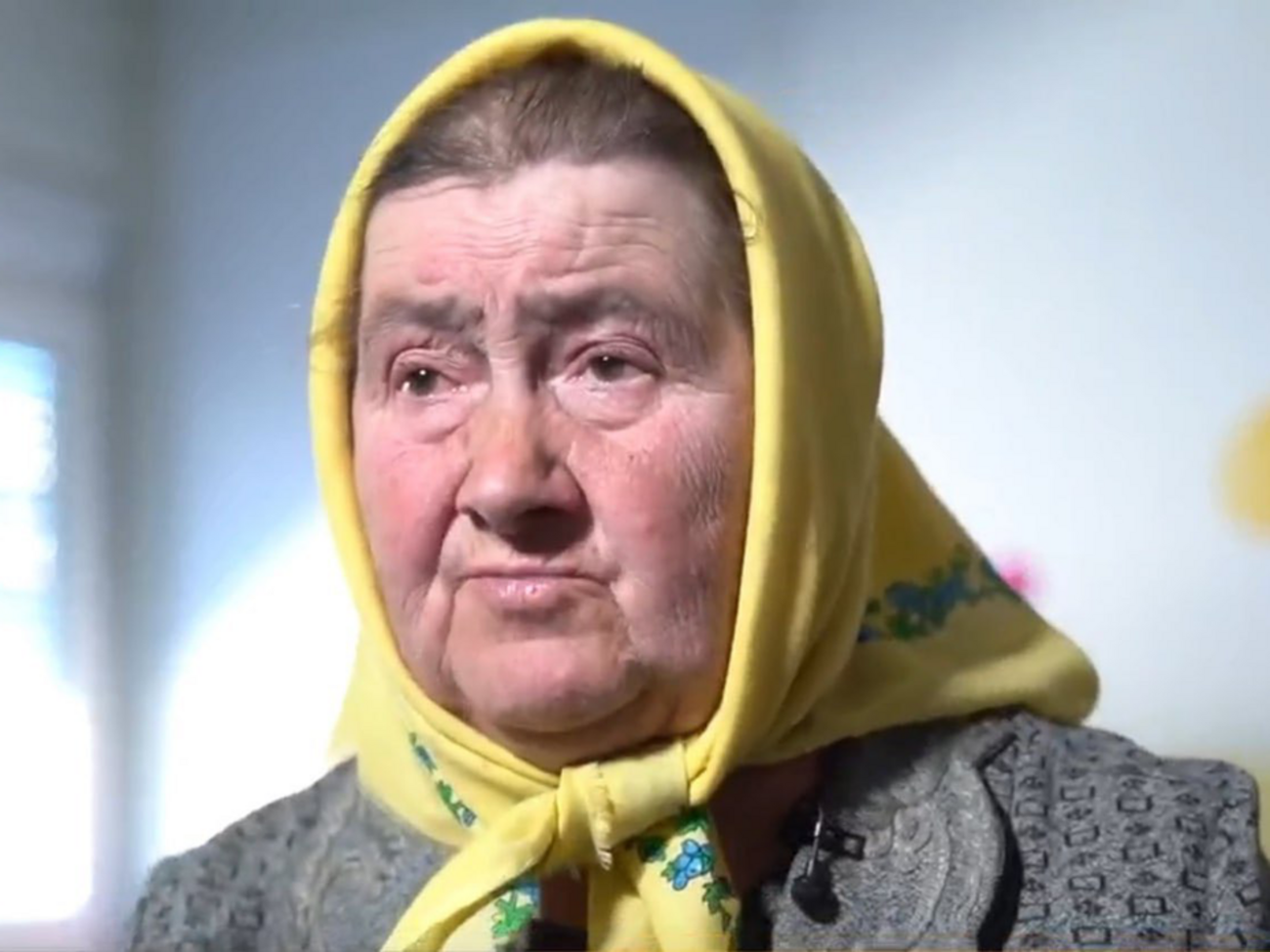 За словами Мартинець, розпалюючи багаття, щоб спекти хліб, вона ризикувала життям, оскільки на її вулиці стояли ворожі танки