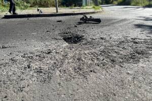 Останніми днями російські загарбники масовано обстрілюють населені пункти Херсонської області
