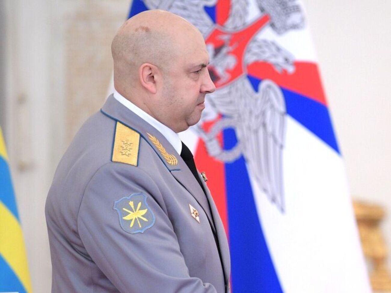 Суровікін, як і раніше, не з'являється на публіці