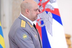 Суровікін, як і раніше, не з'являється на публіці