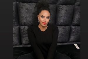Байрак поддерживает Россию