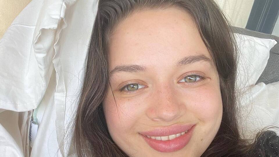Костина решила сообщить о том, что занимается волонтерской деятельность вместе с возлюбленным – скандинавским журналистом